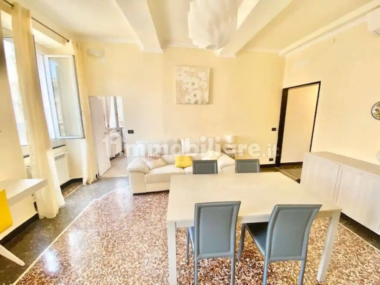 Appartamento in vendita a Genova