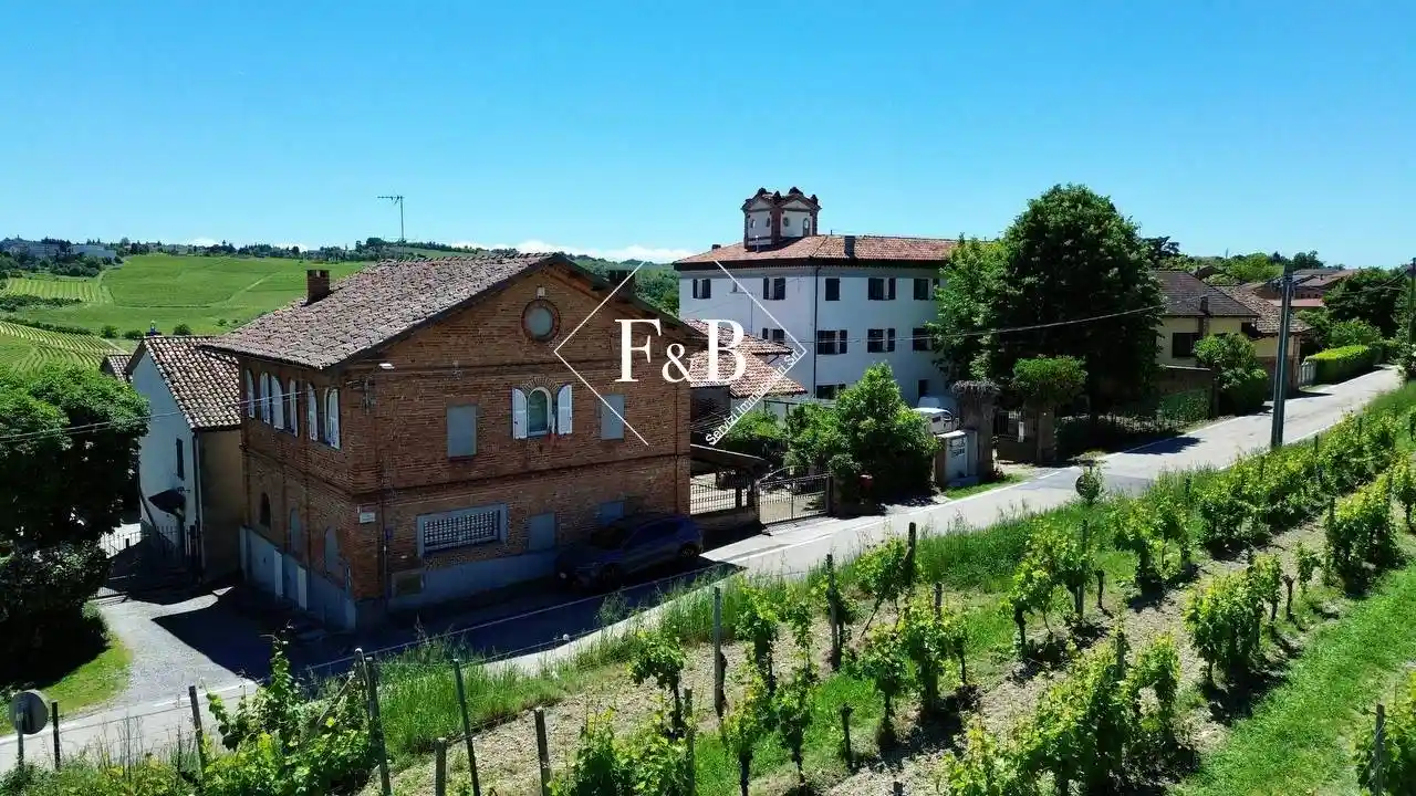 Rustico - Casale in vendita a Mombaruzzo