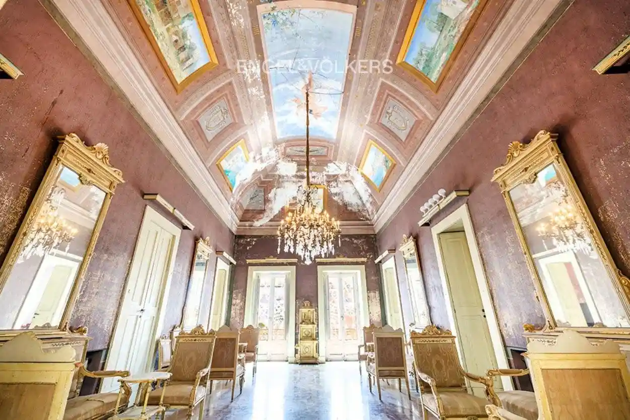 Palazzo - Edificio in vendita a Parabita