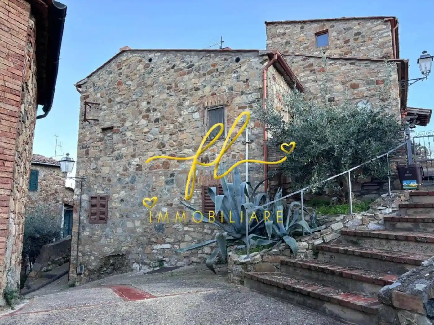 Appartamento in vendita a Pomarance