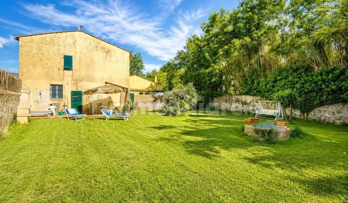 Rustico - Casale in vendita a Campo nell'Elba