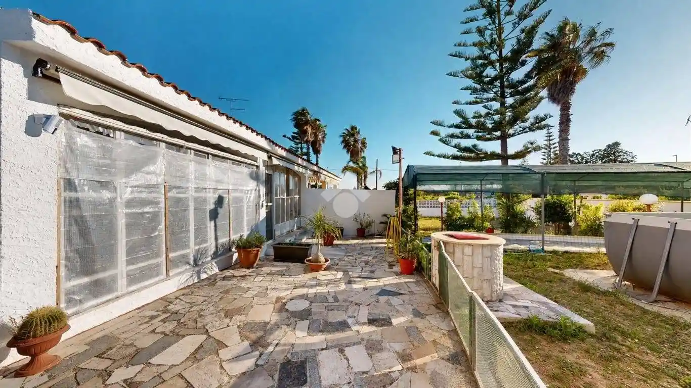 Villa in vendita a Torchiarolo