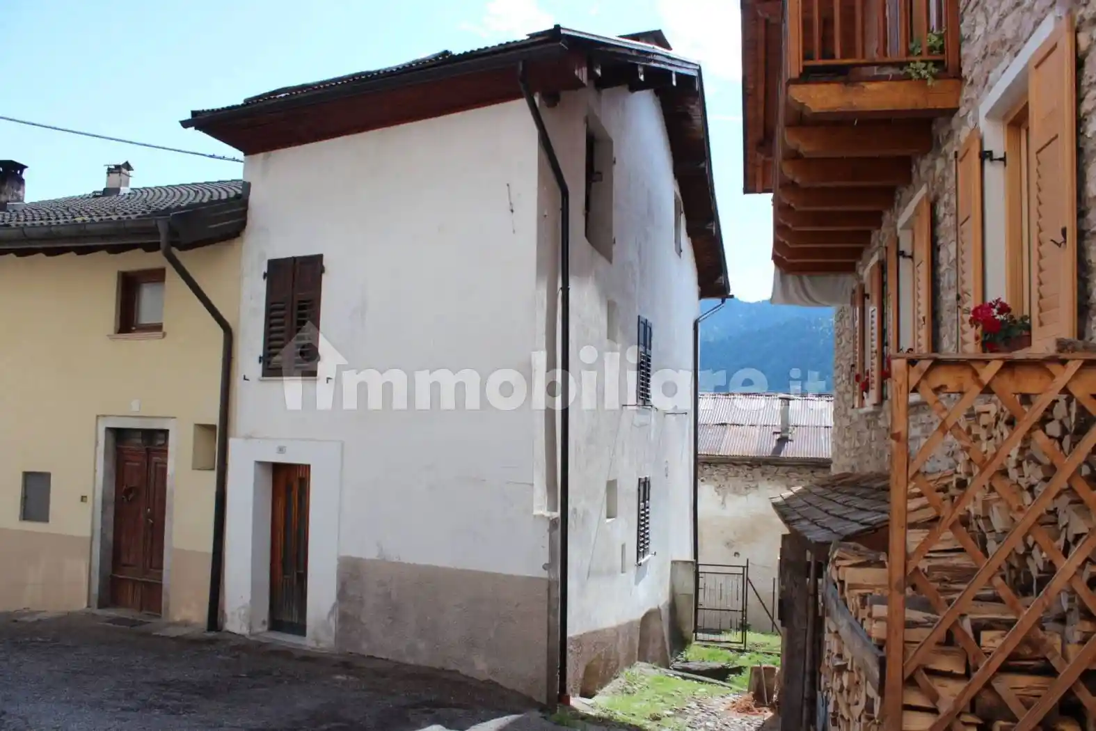 Casa indipendente in vendita a Castello Tesino
