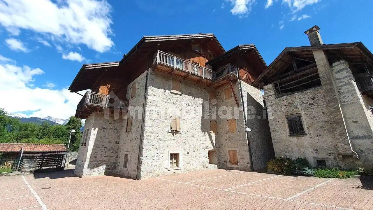 Appartamento in vendita a Borgo Lares