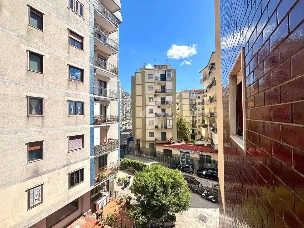 Appartamento in affitto a Napoli
