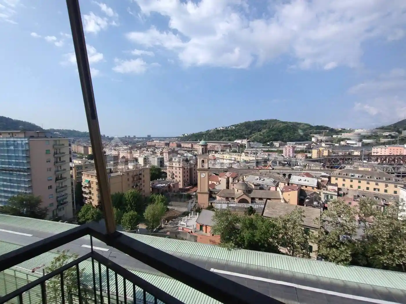 Appartamento in vendita a Genova