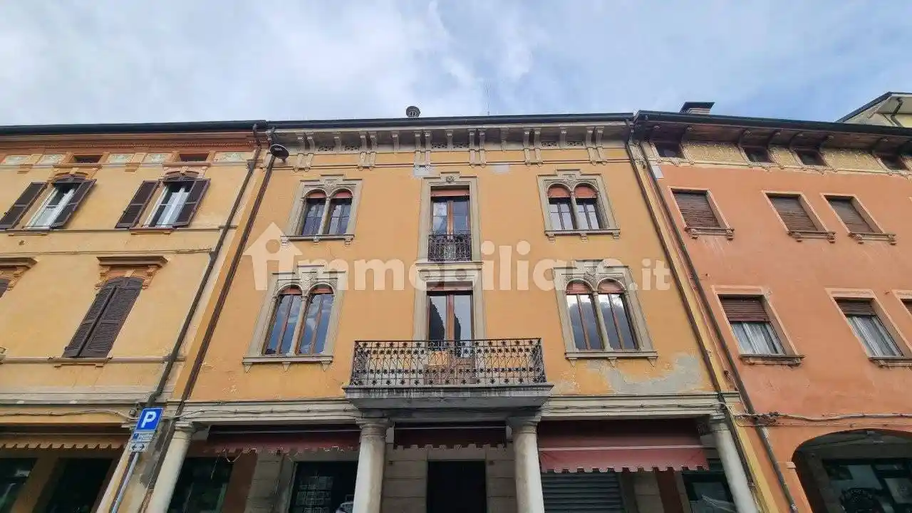 Palazzo - Edificio in vendita a San Martino in Rio