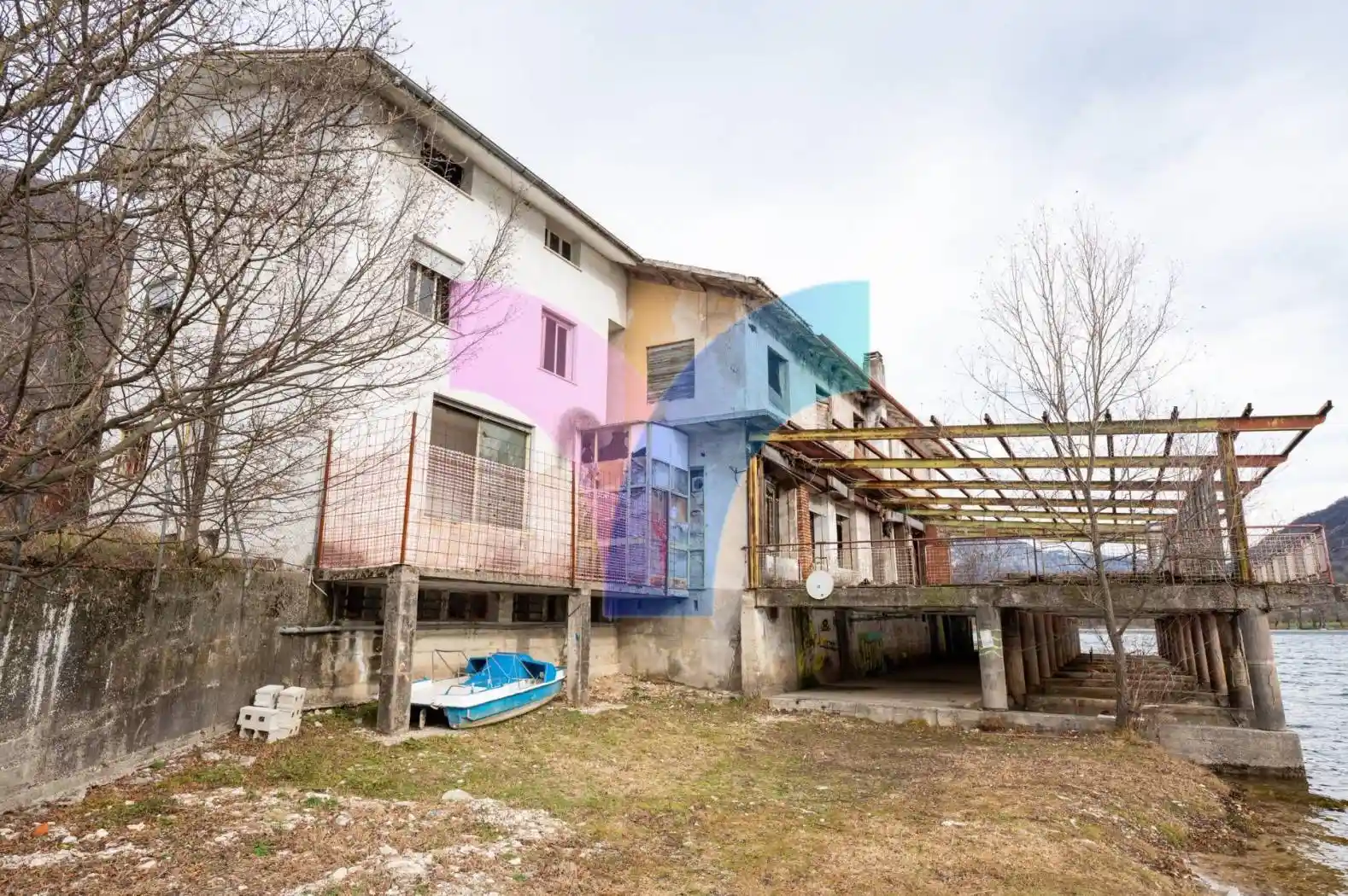 Casa indipendente in vendita a Revine Lago