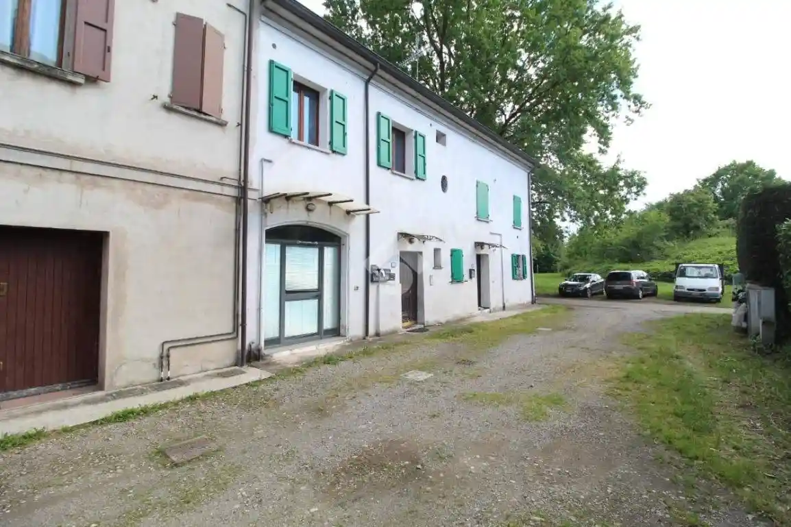 Appartamento in vendita a Reggio Emilia