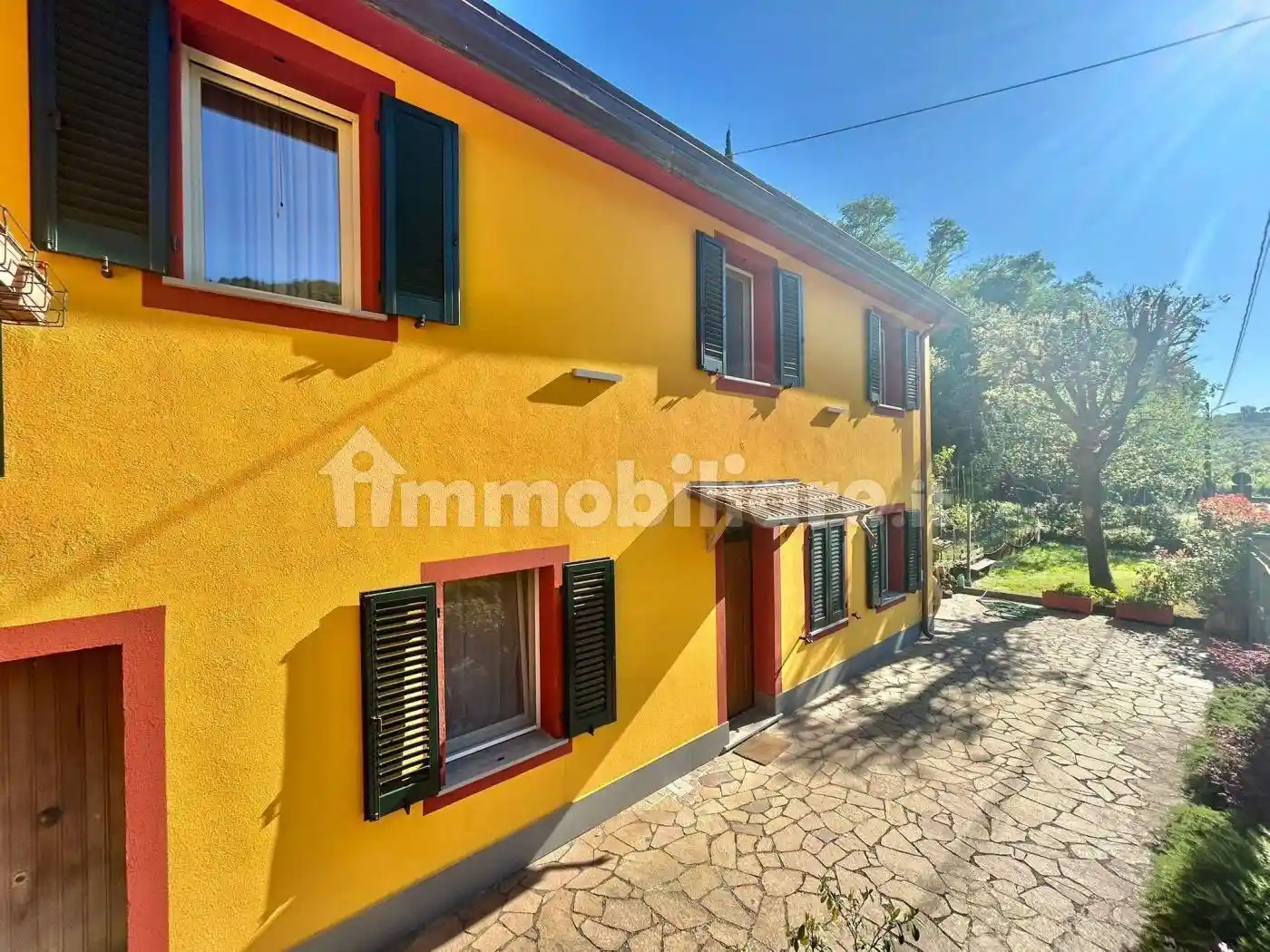 Villa in vendita a Sarzana
