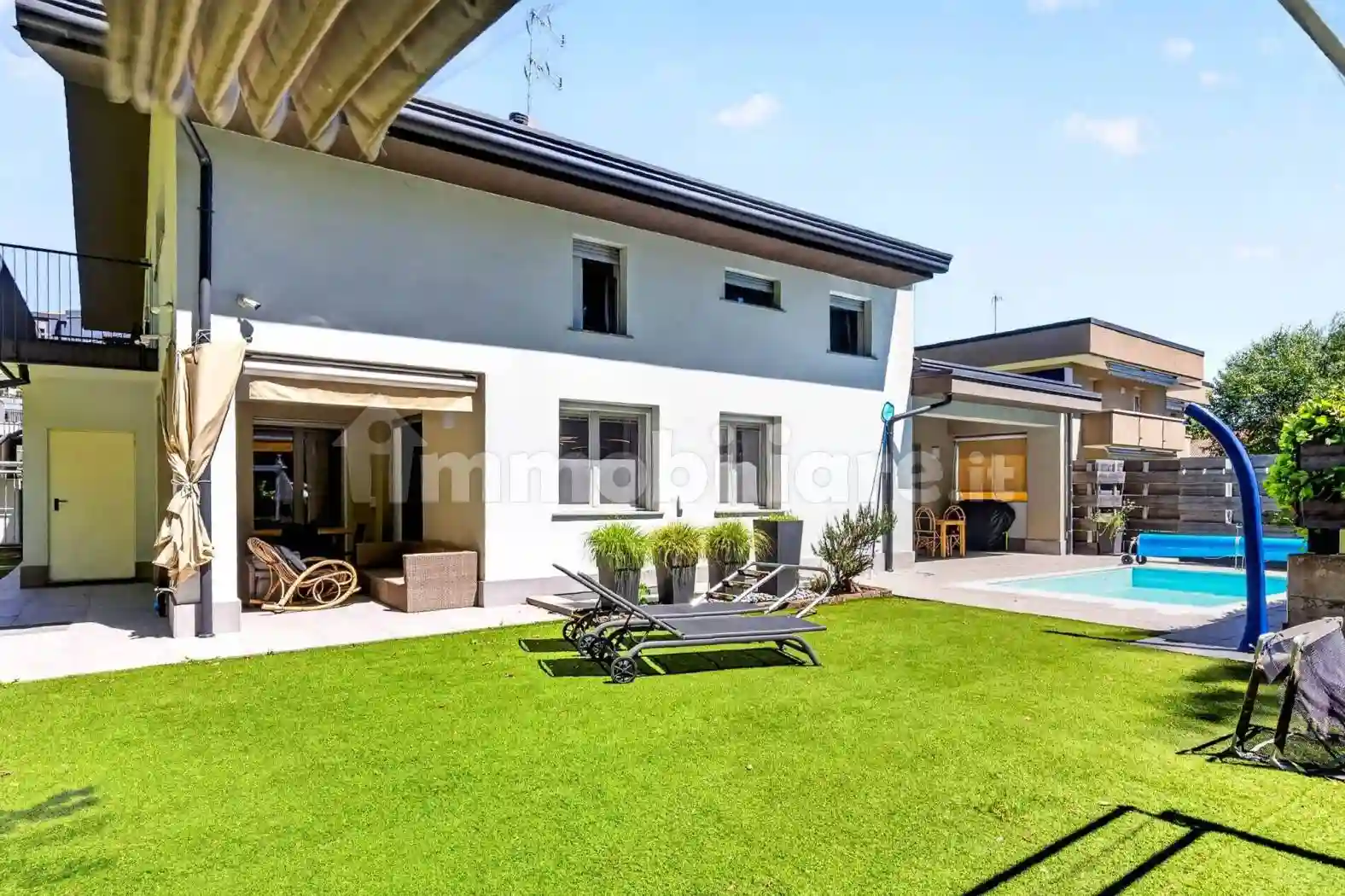 Villa - foto 2