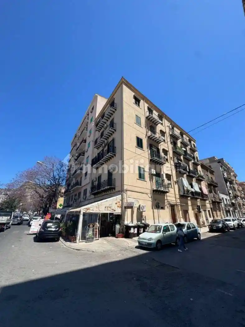 Appartamento in vendita a Palermo