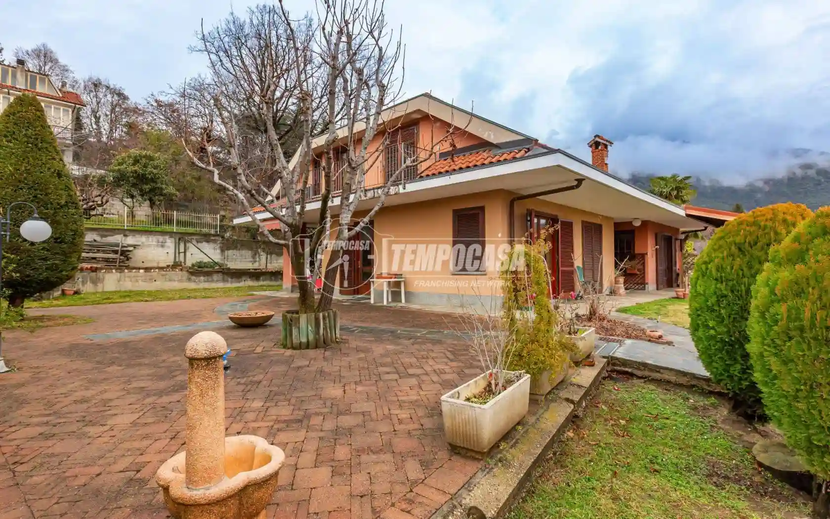 Villa - foto 2