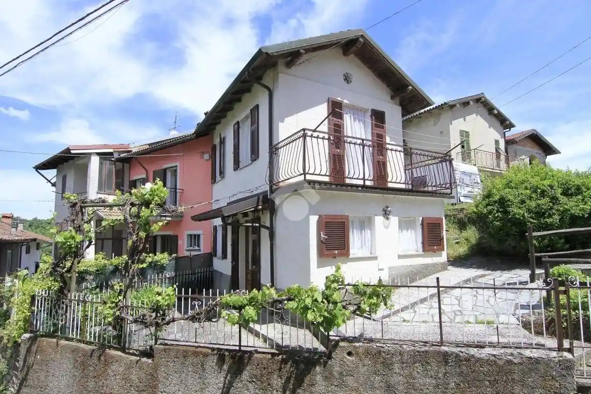 Casa indipendente in vendita a Gavi