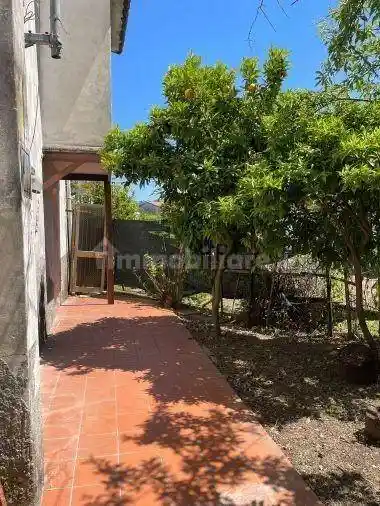 Casa indipendente in vendita a Arcola