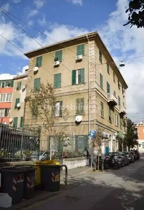 Appartamento in vendita a Genova