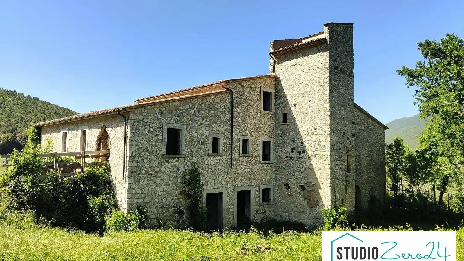 Rustico - Casale in vendita a Guardea