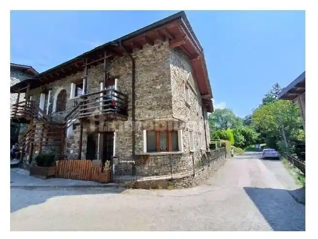Appartamento in vendita a Colico
