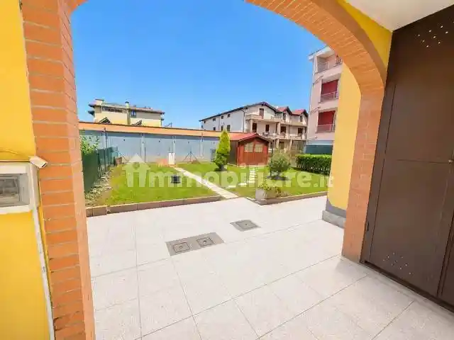 Appartamento in vendita a Lungavilla