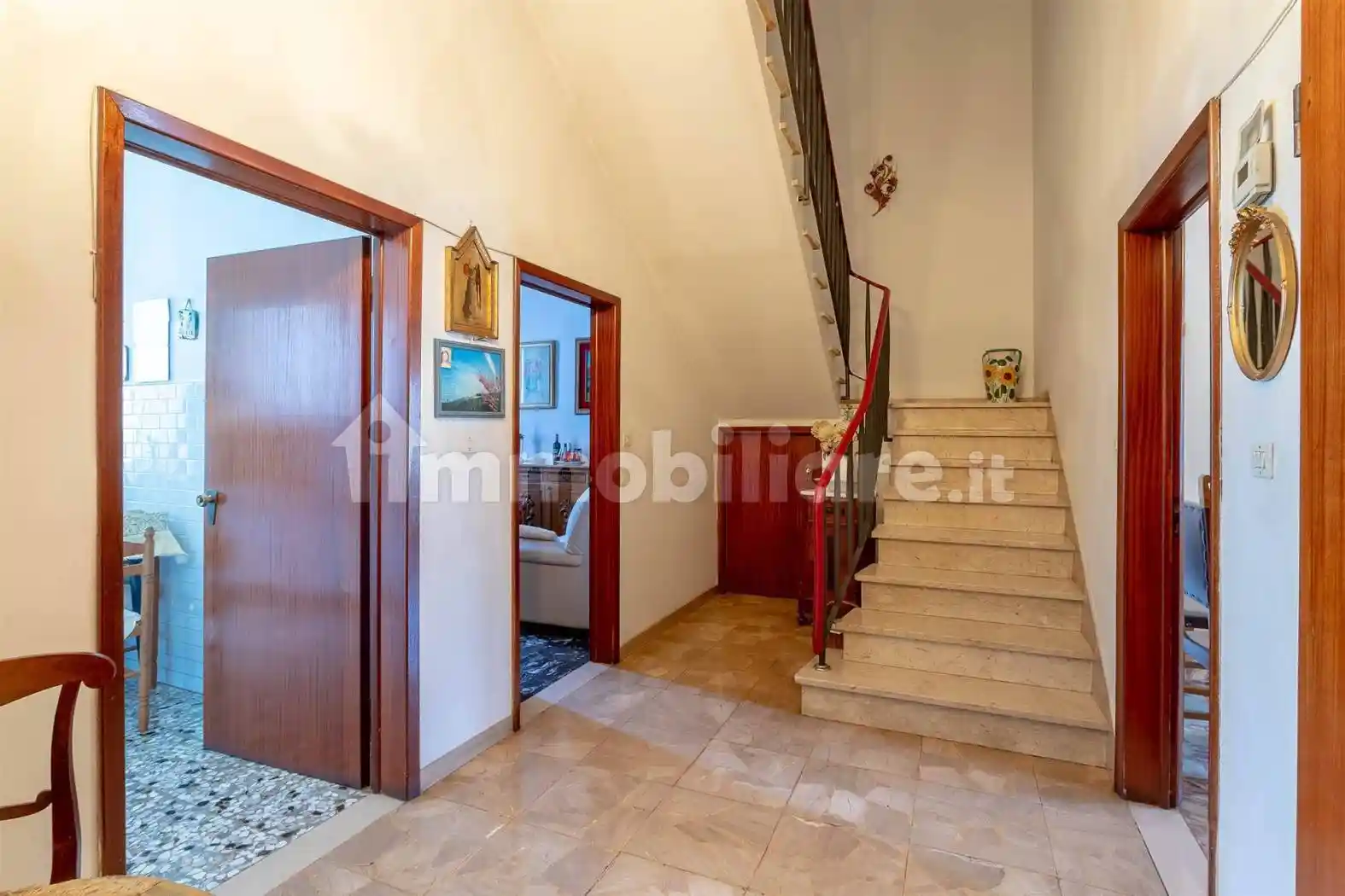 Casa indipendente in vendita a Prato
