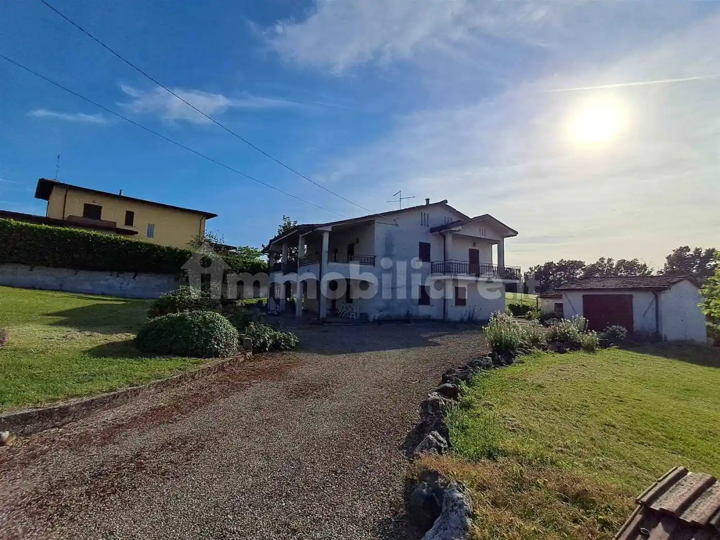 Villa in vendita a Agazzano