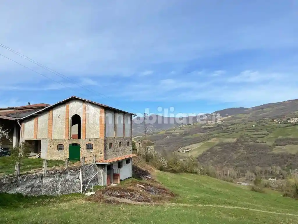 Rustico - Casale in vendita a Bobbio