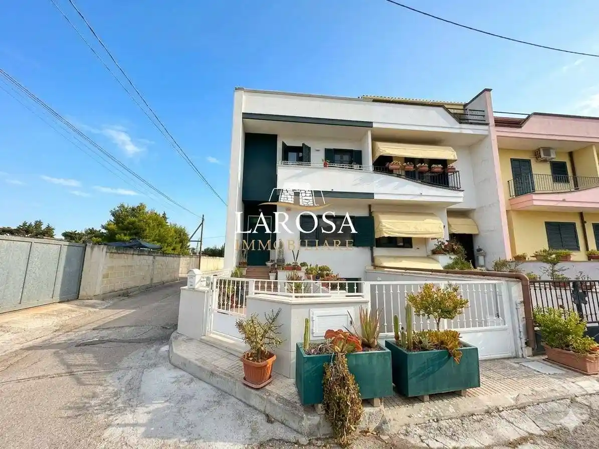 Villa in vendita a Vernole