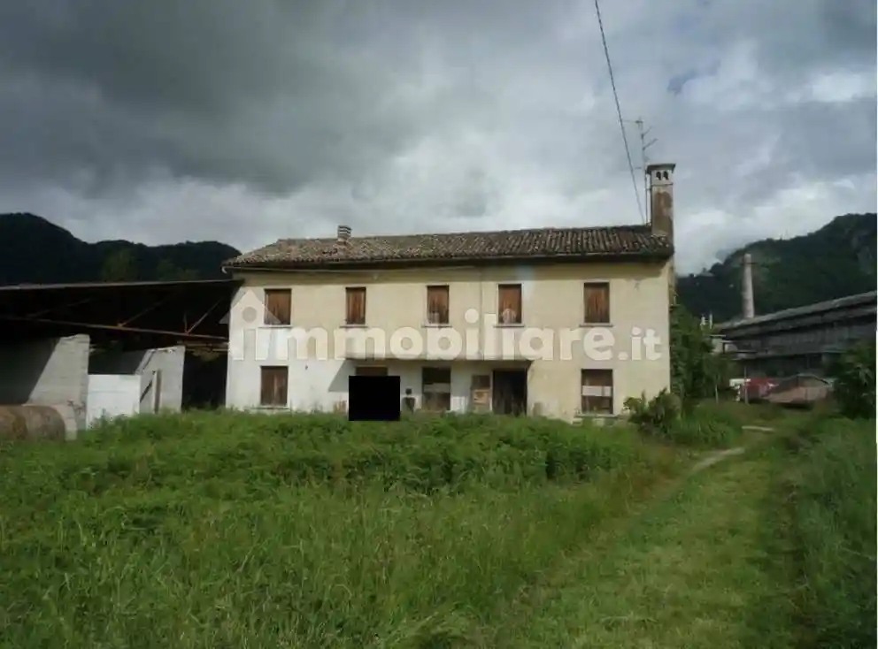 Casa indipendente in vendita a Vittorio Veneto