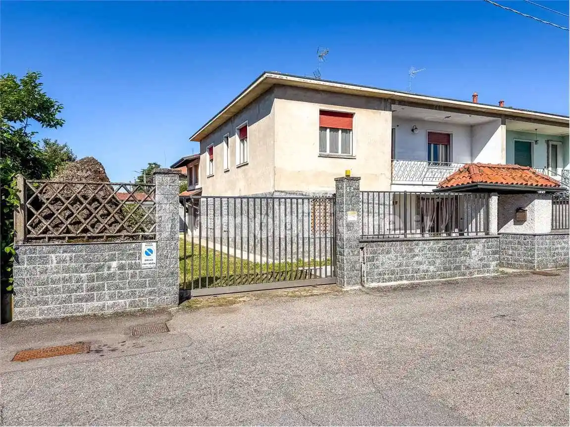 Villa in vendita a Mesero