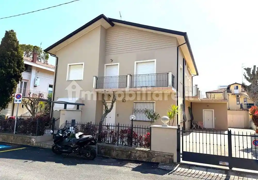 Villa in vendita a Riccione