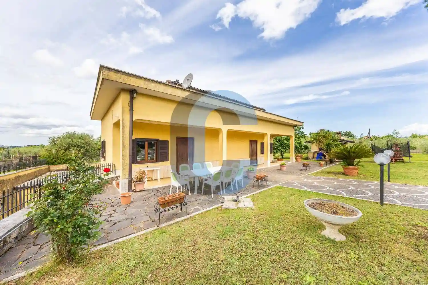 Villa - foto 2