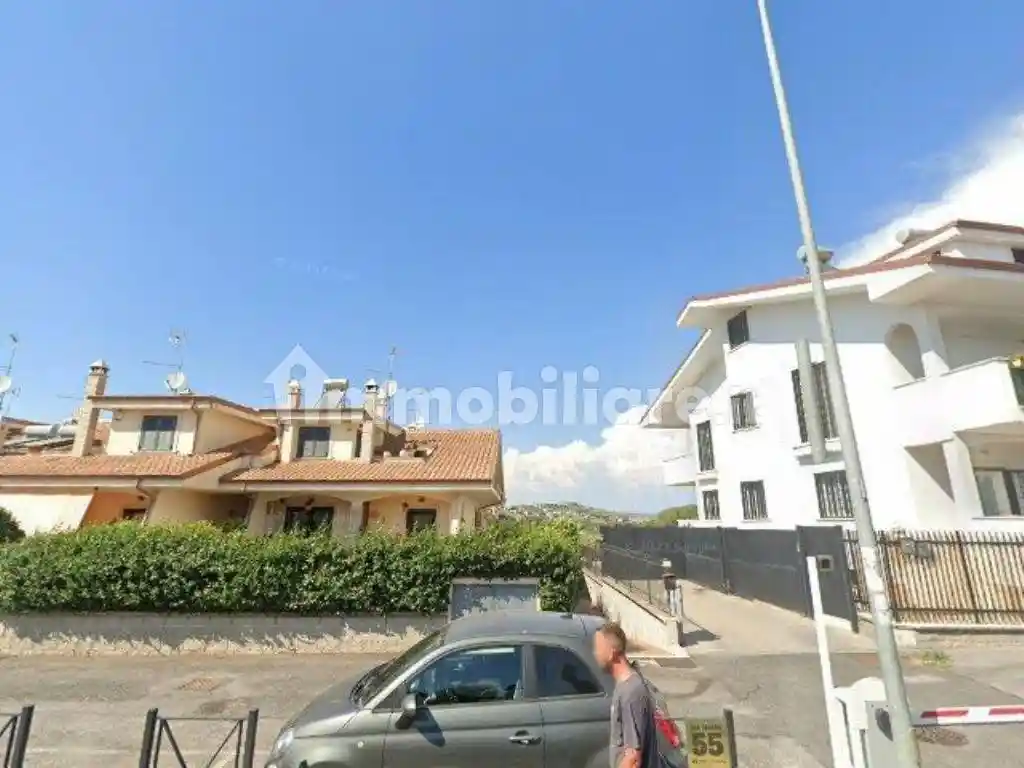 Villa in vendita a Guidonia Montecelio
