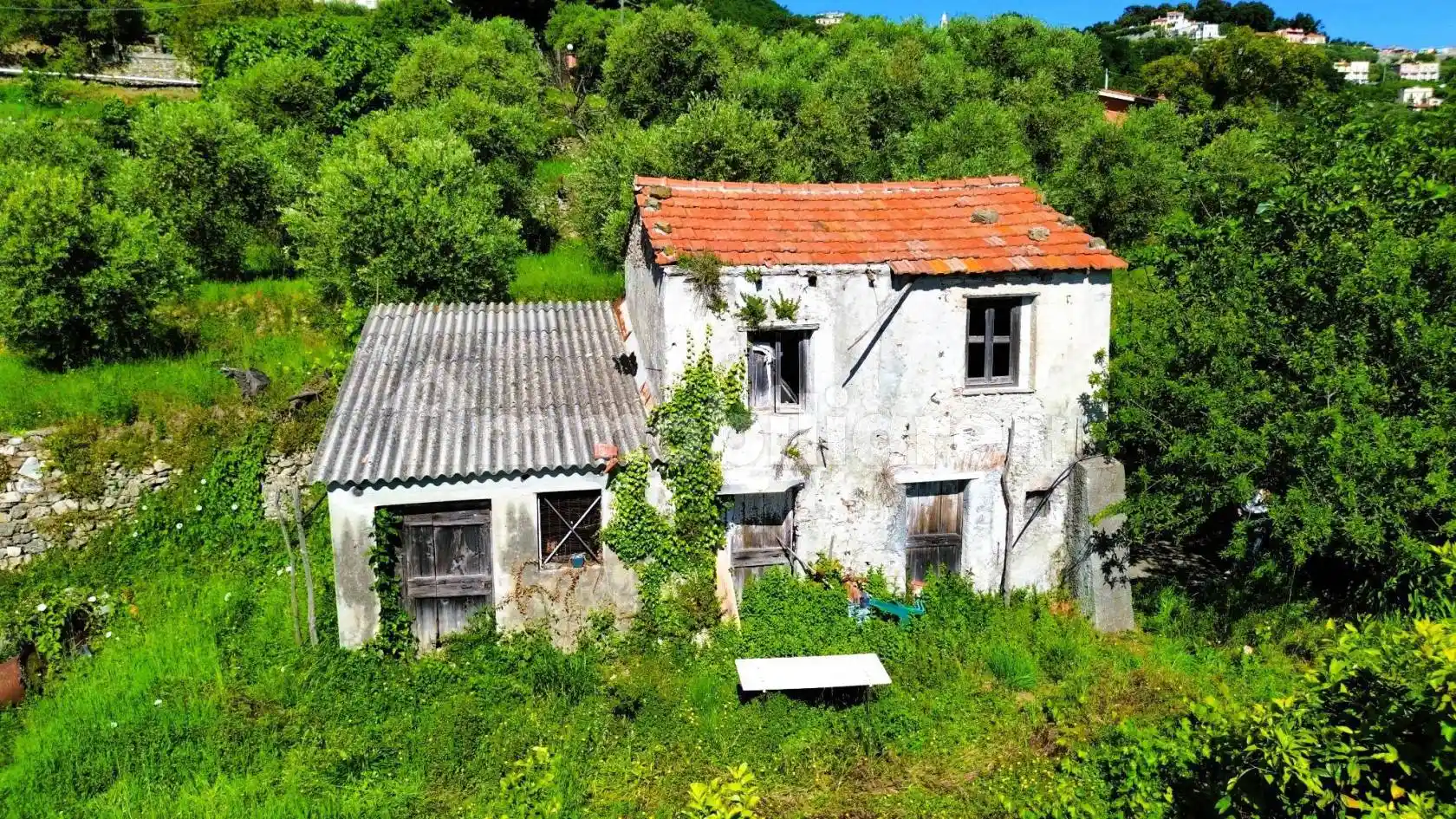 Rustico - Casale in vendita a Noli