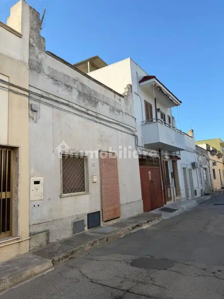 Casa indipendente in vendita a Sava