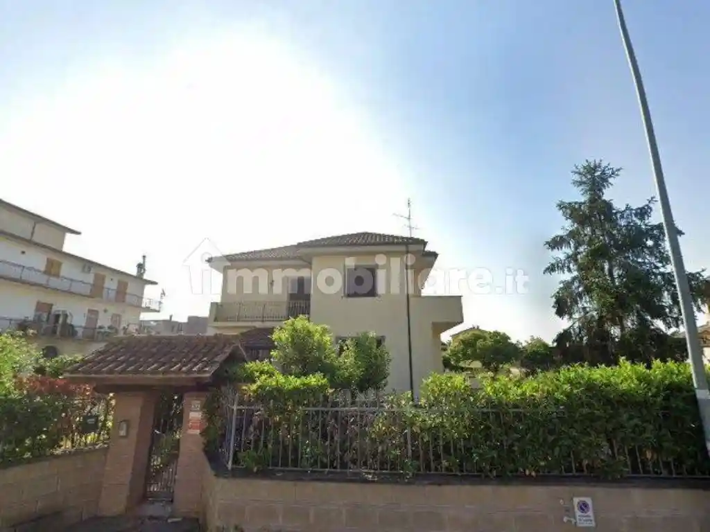 Villa in vendita a Roma