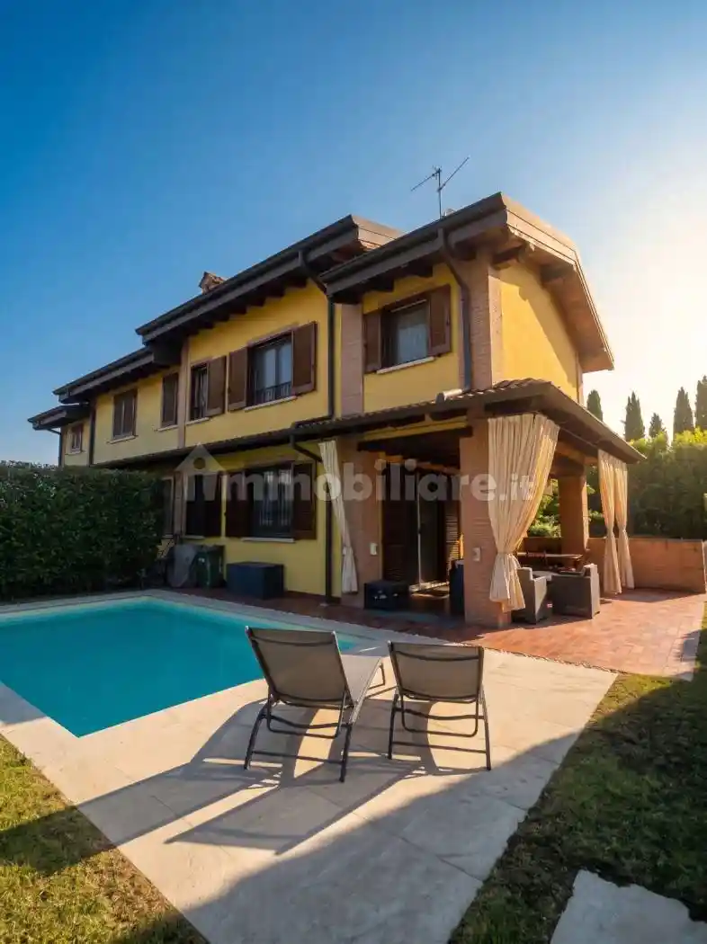 Villa in vendita a Lodi