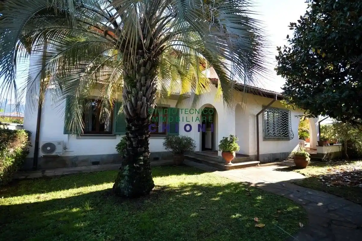 Villa in vendita a Forte dei Marmi