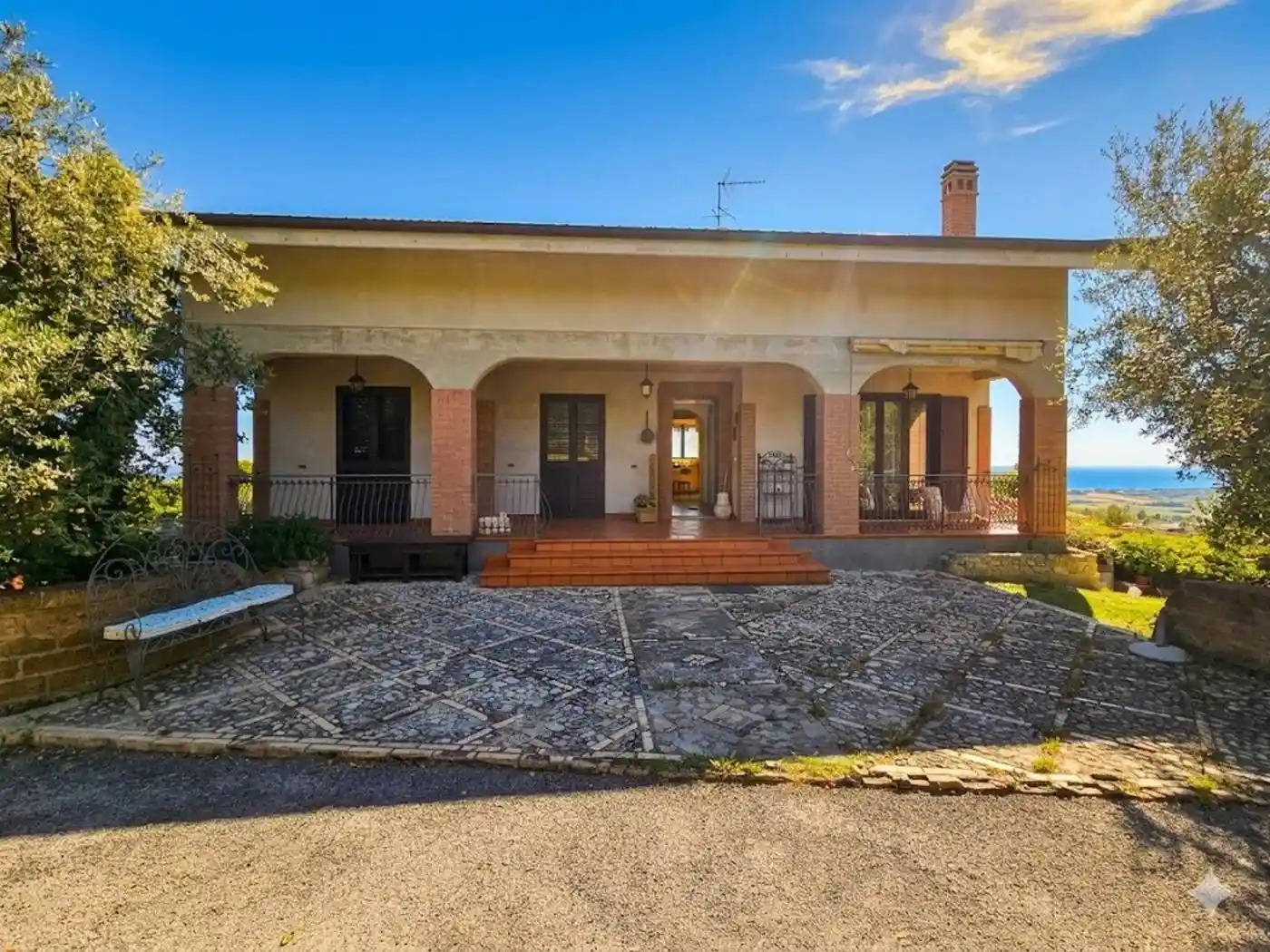Villa in vendita a Loreto Aprutino