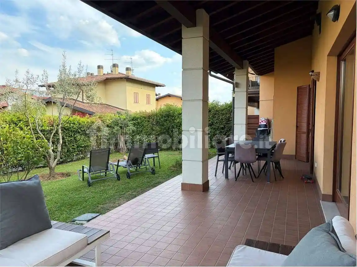 Villa in affitto a Moniga del Garda