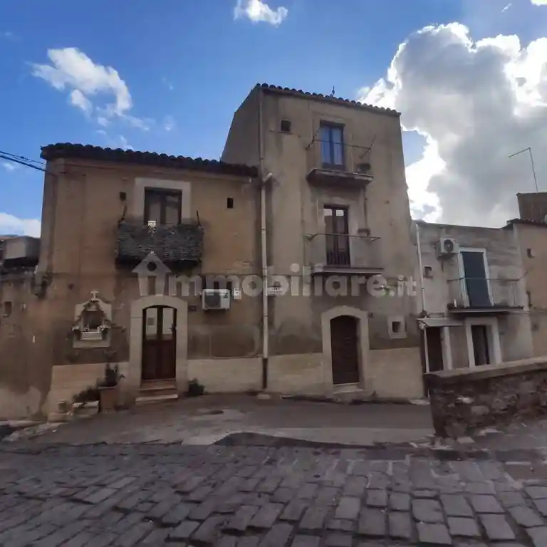 Casa indipendente in vendita a Caltagirone