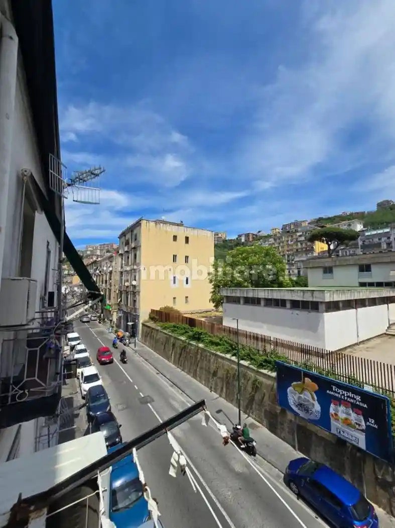 Appartamento in vendita a Napoli