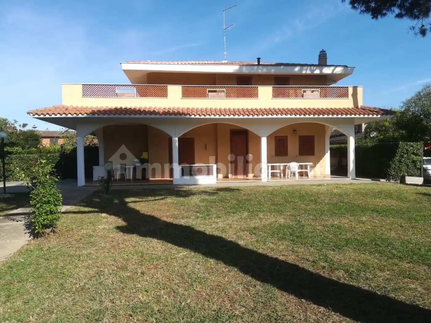 Villa in affitto a Ladispoli