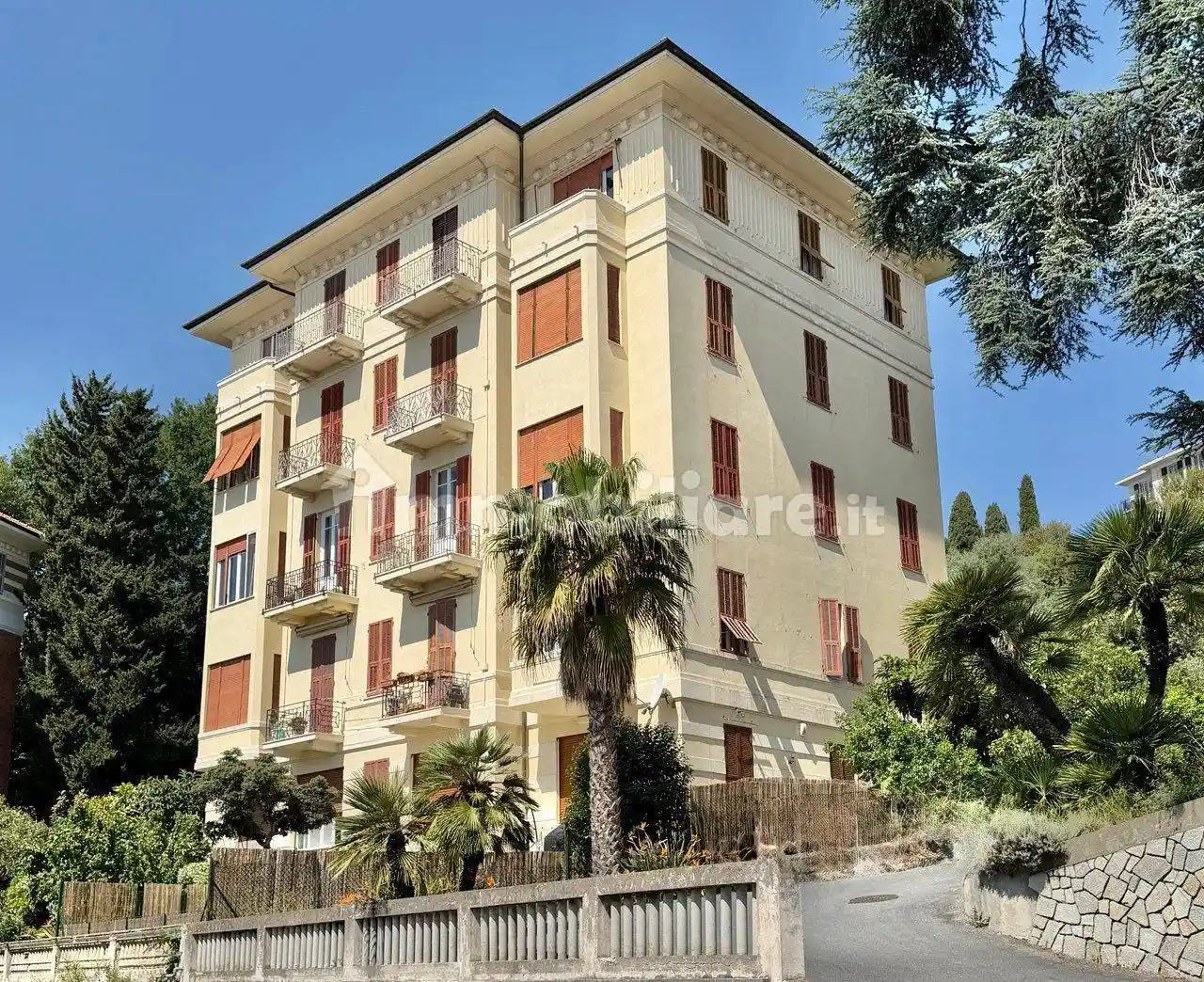Appartamento in vendita a Imperia