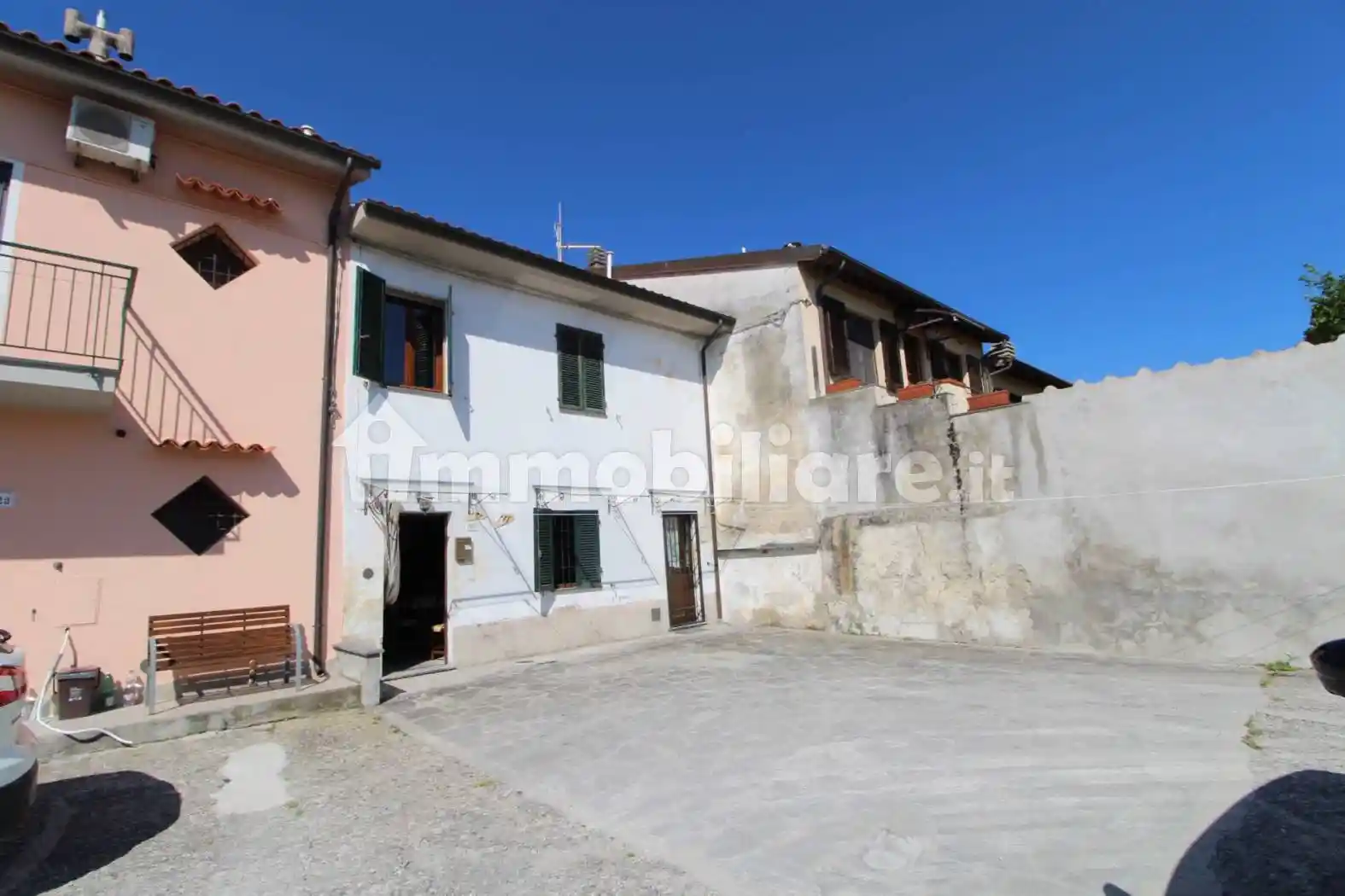 Casa indipendente in vendita a San Giuliano Terme