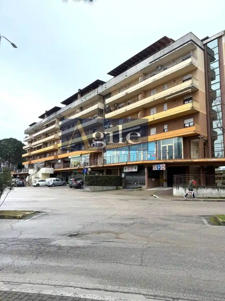Appartamento in vendita a Folignano