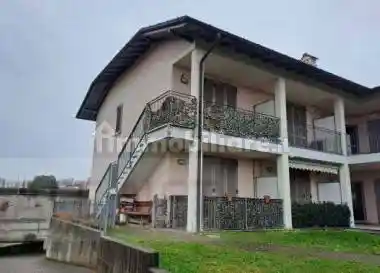 Appartamento in vendita a Marcallo con Casone