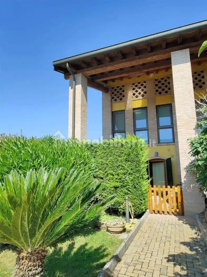 Casa indipendente in vendita a Lodi
