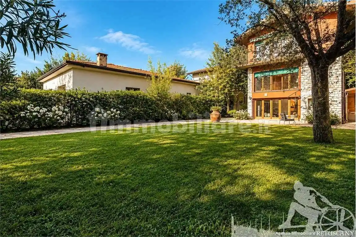 Villa in vendita a Forte dei Marmi