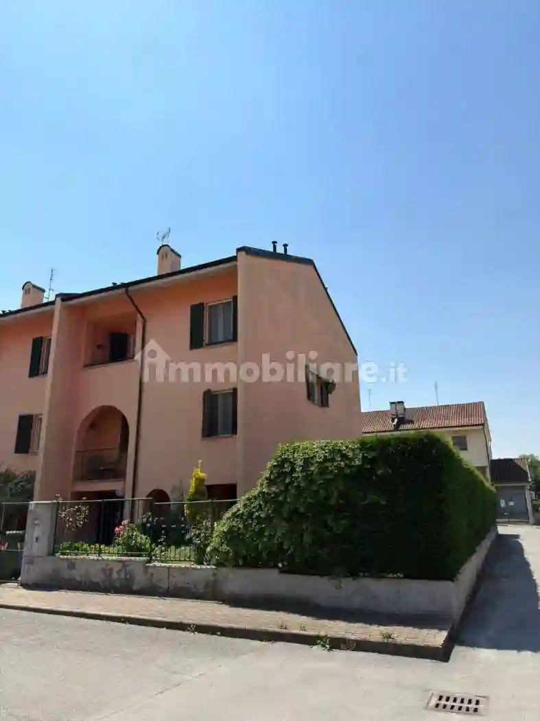 Villetta a schiera - foto 2