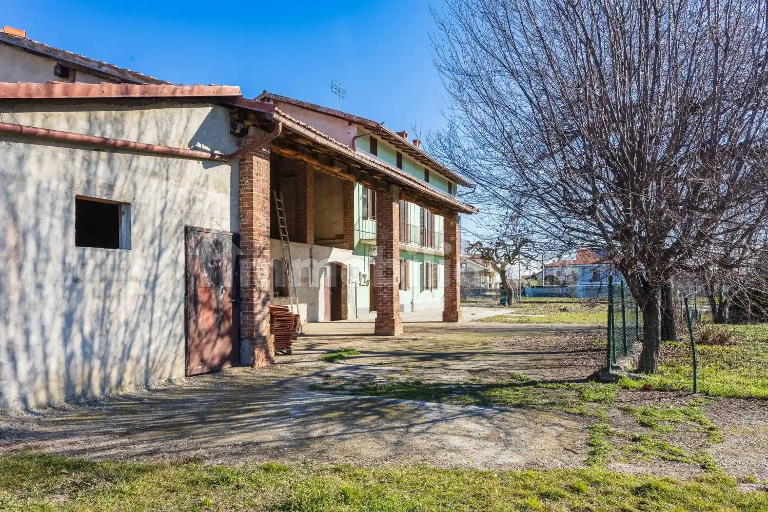 Rustico - Casale in vendita a Cuneo